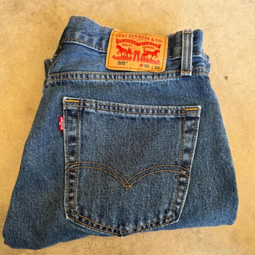 Levi's 505 blue jeans